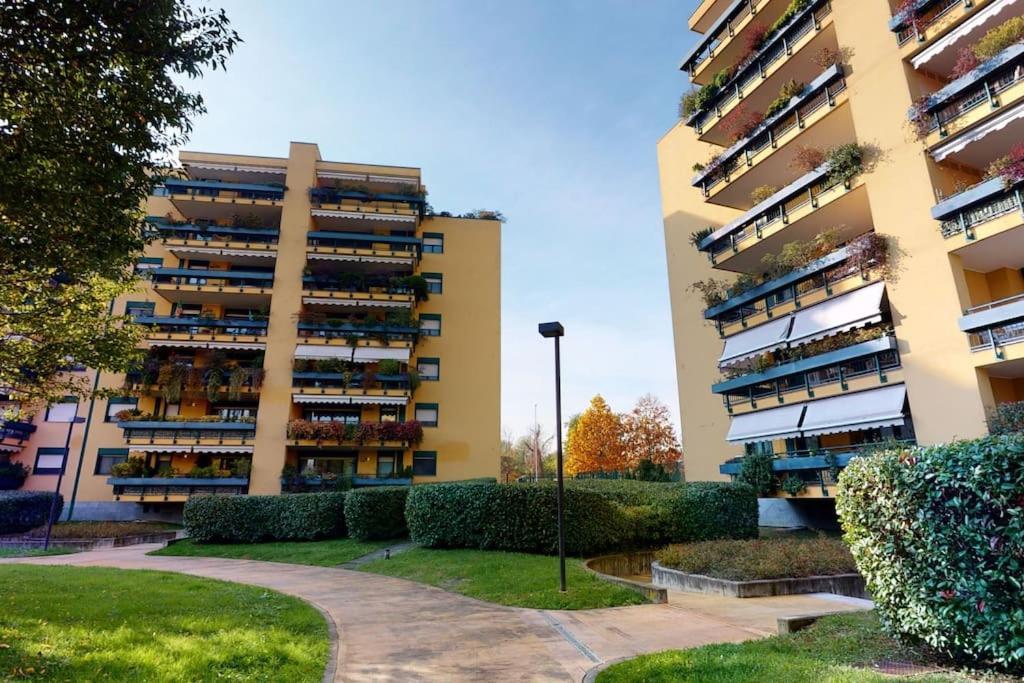 Apartment+Garage Near Novegro Exhibition/Linate Segrate Dış mekan fotoğraf